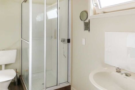 Photo of property in 27 Belleview Terrace, Mount Pleasant, Christchurch, 8081