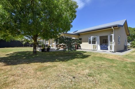 Photo of property in 26 Deller Drive, Carterton, 5713