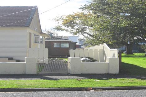 Photo of property in 30 Wheatley Street, Naenae, Lower Hutt, 5011