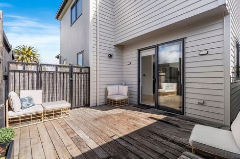 Photo of property in 29a Patons Road, Howick, Auckland, 2014