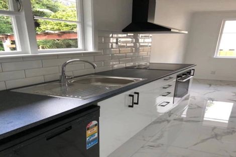 Photo of property in 9 Gribble Grove, Stokes Valley, Lower Hutt, 5019