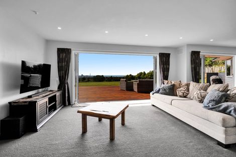 Photo of property in 590c Frankley Road, Hurworth, New Plymouth, 4371