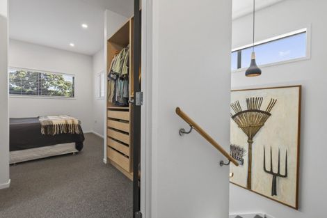 Photo of property in 9 Mount Edgecumbe Street, New Plymouth, 4310