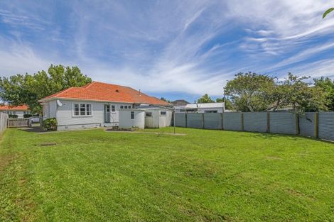Photo of property in 33 Rangiora Avenue, Roslyn, Palmerston North, 4414