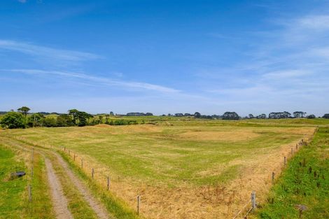 Photo of property in 955 Opua Road, Opunake, 4681