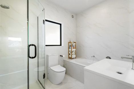 Photo of property in 3 Lemon Grove Lane, Greenhithe, Auckland, 0632