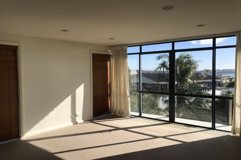 Photo of property in 34 Sea Spray Drive, Bucklands Beach, Auckland, 2012