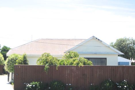 Photo of property in 106 Selwyn Street, Somerfield, Christchurch, 8024