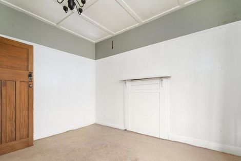 Photo of property in 190 Newlands Road, Newlands, Wellington, 6037