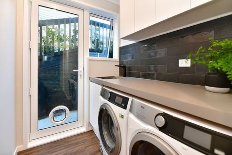 Photo of property in 48 Amorino Drive, Red Beach, 0932