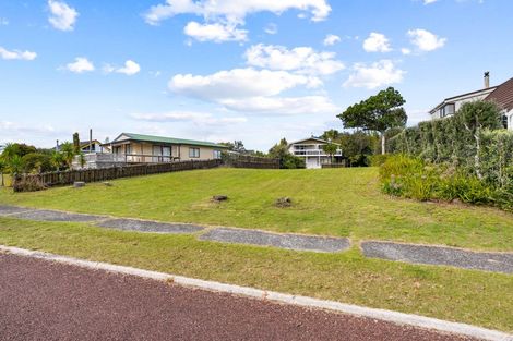 Photo of property in 5 Golden Hills Drive, Pauanui, Hikuai, 3579