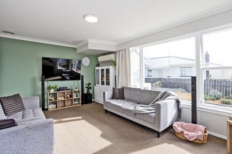 Photo of property in 37 Kinmont Crescent, Newfield, Invercargill, 9812