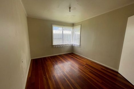 Photo of property in 1/50 Tawa Crescent, Manurewa, Auckland, 2102