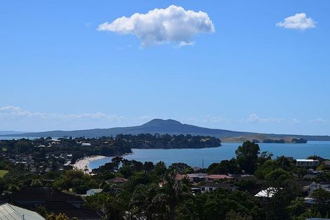 Photo of property in 1/134 Bleakhouse Road, Mellons Bay, Auckland, 2014
