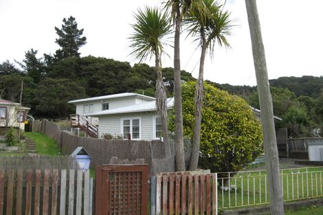 Photo of property in 17 Karaka Street, Wainuiomata, Lower Hutt, 5014
