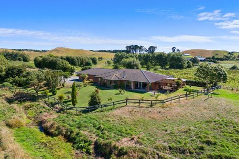 Photo of property in 761 State Highway 1, Te Horo, Otaki, 5581
