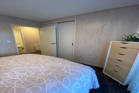 Photo of property in 6 Mataraki Place, Wanaka, 9305