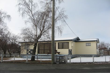 Photo of property in 4 Jollie Road, Twizel, 7901