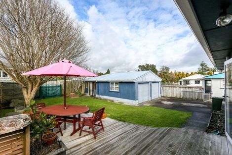 Photo of property in 3 Ranfurly Street, Frankleigh Park, New Plymouth, 4310