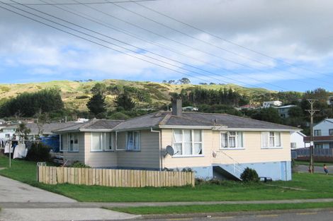 Photo of property in 43 Durham Street, Cannons Creek, Porirua, 5024