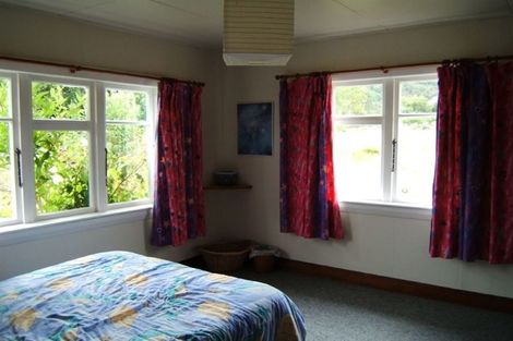 Photo of property in 44 Oxford Street, Taylorville, Greymouth, 7805