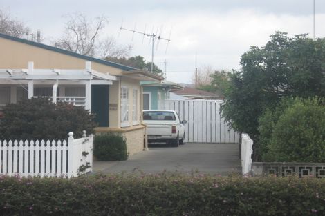 Photo of property in 38 Taradale Road, Marewa, Napier, 4110