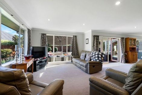 Photo of property in 71 Woodhurst Drive, Casebrook, Christchurch, 8051