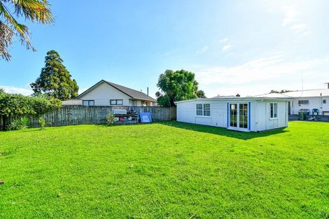 Photo of property in 10 Edmund Hillary Avenue, Papakura, 2110