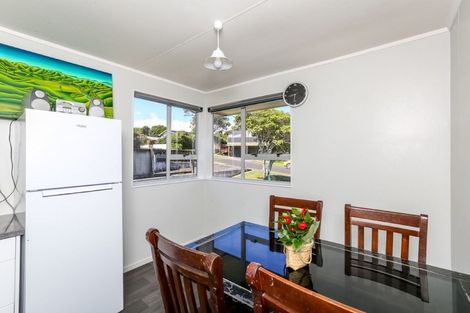 Photo of property in 1 Oawai Place, Marfell, New Plymouth, 4310