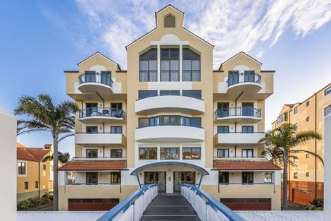 Photo of property in 50 Harbour Village Drive, Gulf Harbour, Whangaparaoa, 0930