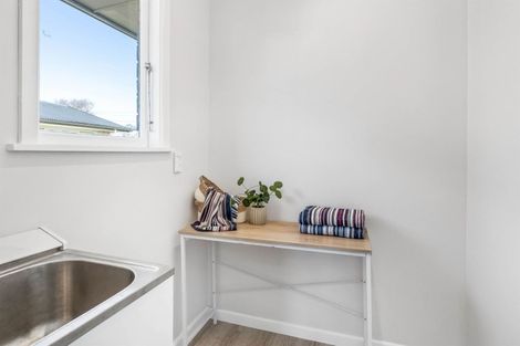 Photo of property in 106 Avondale Road, Avondale, Christchurch, 8061