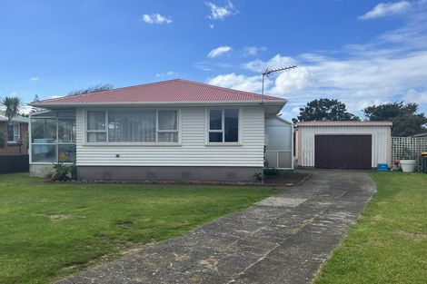 Photo of property in 6 Pamu Place, Waitara, 4320
