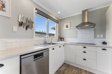 Photo of property in 14 Muapoko Street, Himatangi Beach, Foxton, 4891