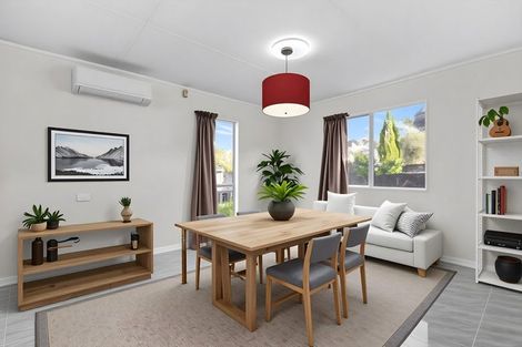 Photo of property in 23 Everglade Drive, Goodwood Heights, Auckland, 2105