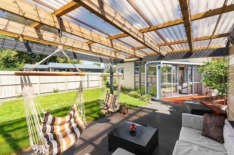 Photo of property in 71 Hamilton Drive, Waiuku, 2123