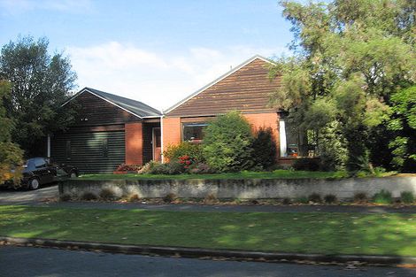 Photo of property in 60 Corfe Street, Ilam, Christchurch, 8041