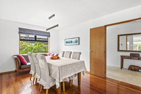 Photo of property in 18 Beulah Avenue, Rothesay Bay, Auckland, 0630