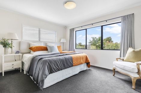 Photo of property in 2/6 Summermist Drive, Northpark, Auckland, 2013