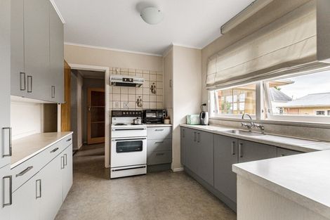 Photo of property in 9 Wellesley Road, Mangere Bridge, Auckland, 2022