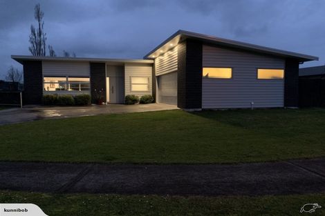 Photo of property in 10 Kauri Grove, Paeroa, 3600