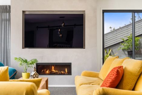 Photo of property in 1 Rewarewa Rise, Whangamata, 3691