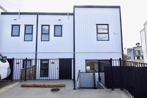 Photo of property in 11a Putiputi Way, Papakura, 2110