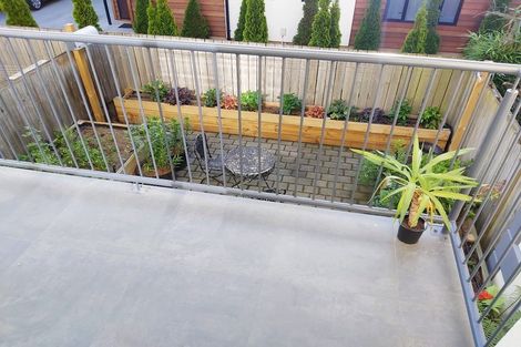 Photo of property in 2/211 Worcester Street, Christchurch Central, Christchurch, 8011