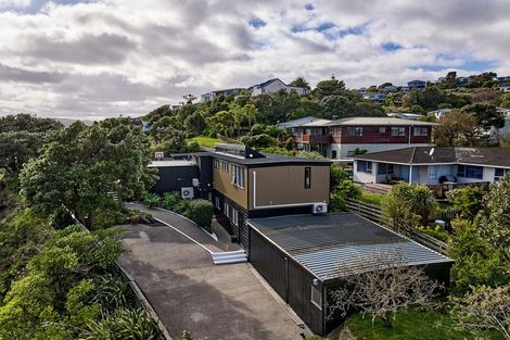 Photo of property in 6 Brora Crescent, Papakowhai, Porirua, 5024