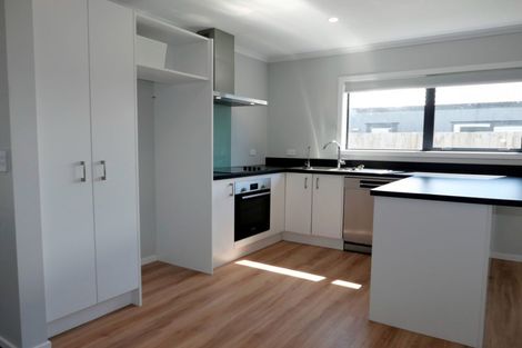 Photo of property in 8 Rotoiti Place, Paraparaumu, 5032