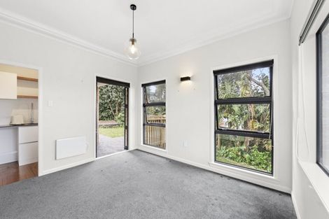 Photo of property in 35 Rock Isle Road, Torbay, Auckland, 0630