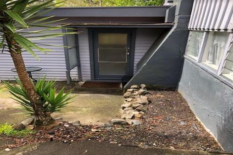 Photo of property in 19 Golf Road, New Lynn, Auckland, 0600