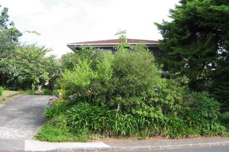 Photo of property in 1/3 Waiake Street, Torbay, Auckland, 0630