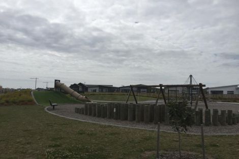 Photo of property in 22 Furlong Road, Papamoa, 3118