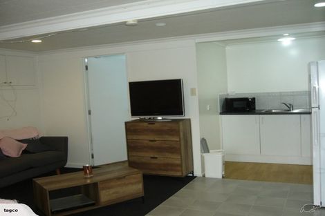 Photo of property in 23a Awanui Street, Merrilands, New Plymouth, 4312